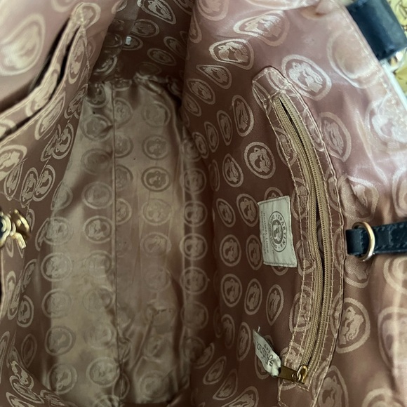 Spartina expanding tote, cream leather, gold hardware. - Picture 5 of 5